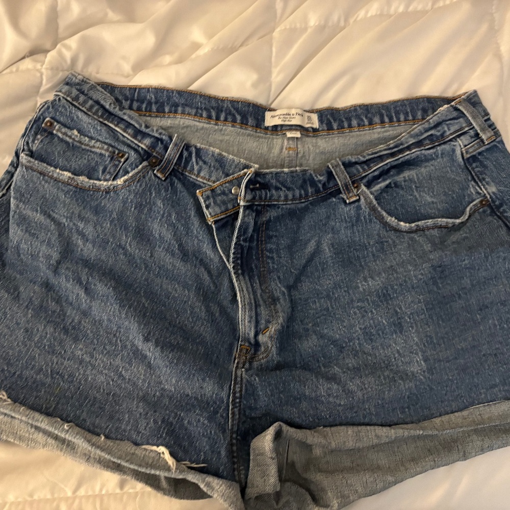 A&F High Rise Curve Love Shorts